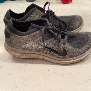 Nike Women's Black and Gray Sneakers